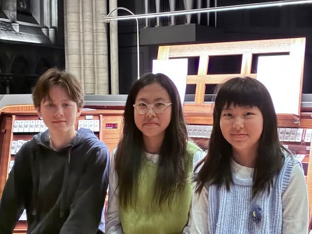 Bildet viser elever fra Orgelklubben Ludvig