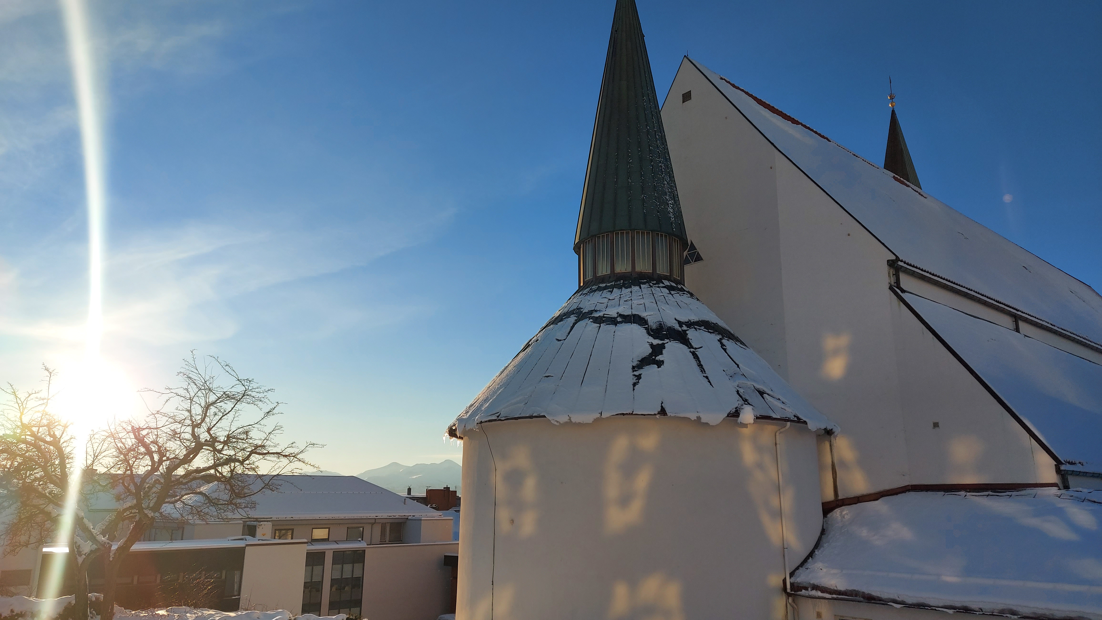 Molde domkirke sett fra øst